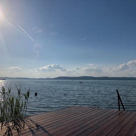 Sunny Private Beach بالاتوليلّي المظهر الخارجي الصورة