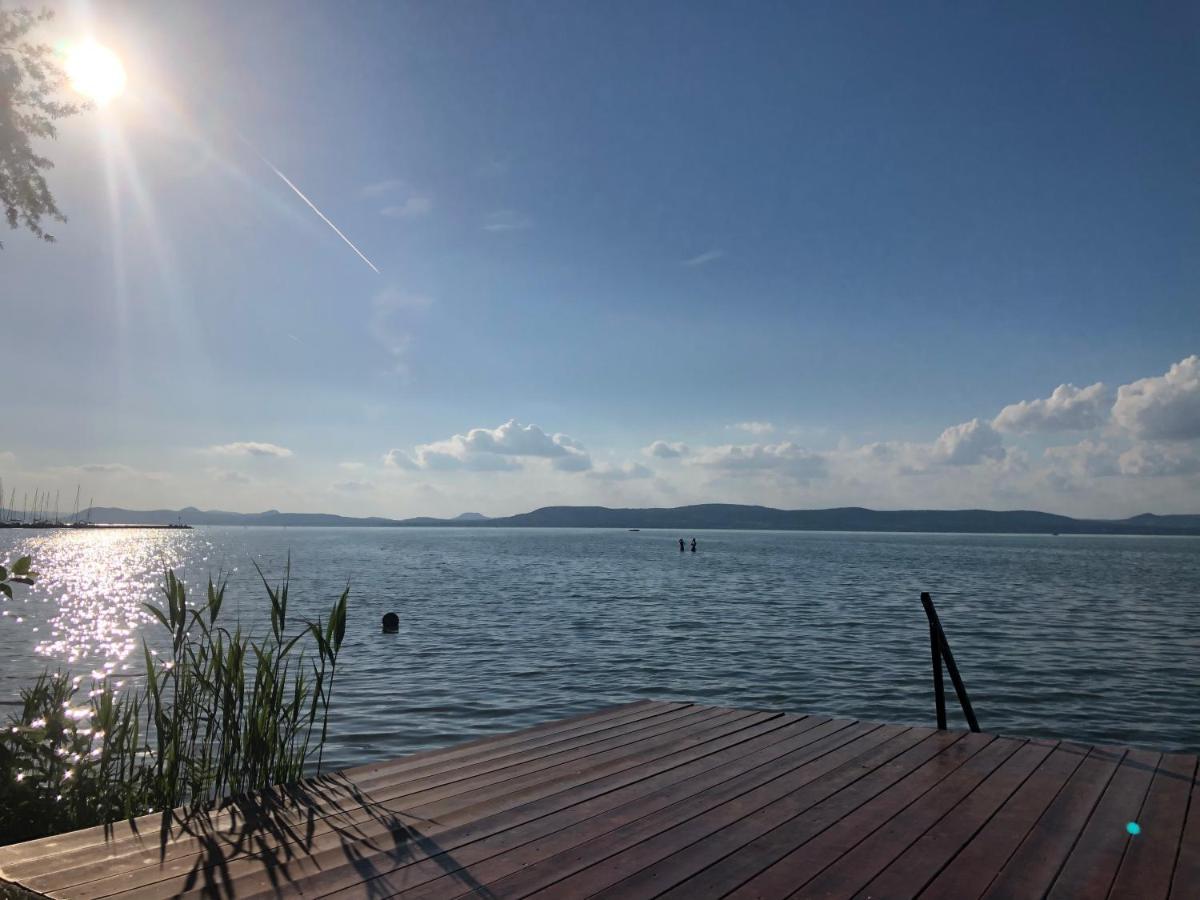Sunny Private Beach بالاتوليلّي المظهر الخارجي الصورة